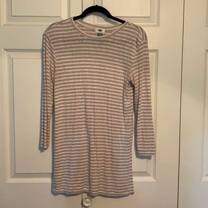 Cream & white tunic. Old Navy. XS